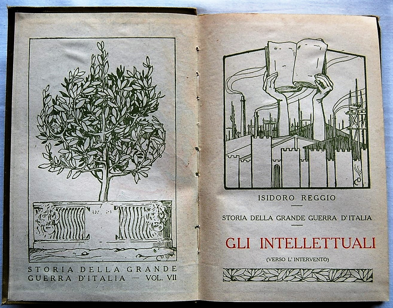 Reggio Isidoro GLI INTELLETTUALI. (VERSO L'... - Copertina